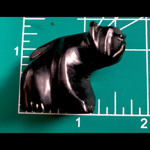 Vintage ZUNI Native American Hand Carved Fetish Turquoise Eyes DAVID CHAVEZ - Picture 3 of 10